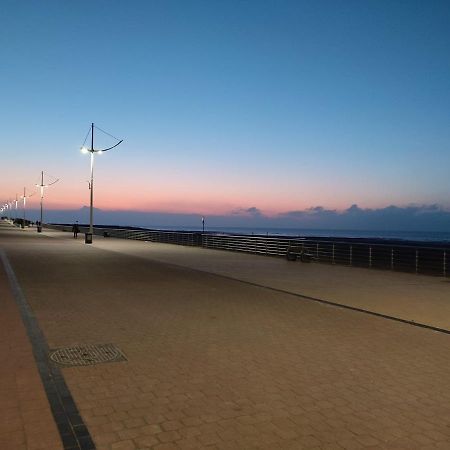 Zilverzand Aan Zee - Frontaal Zeezicht Koksijde Zewnętrze zdjęcie